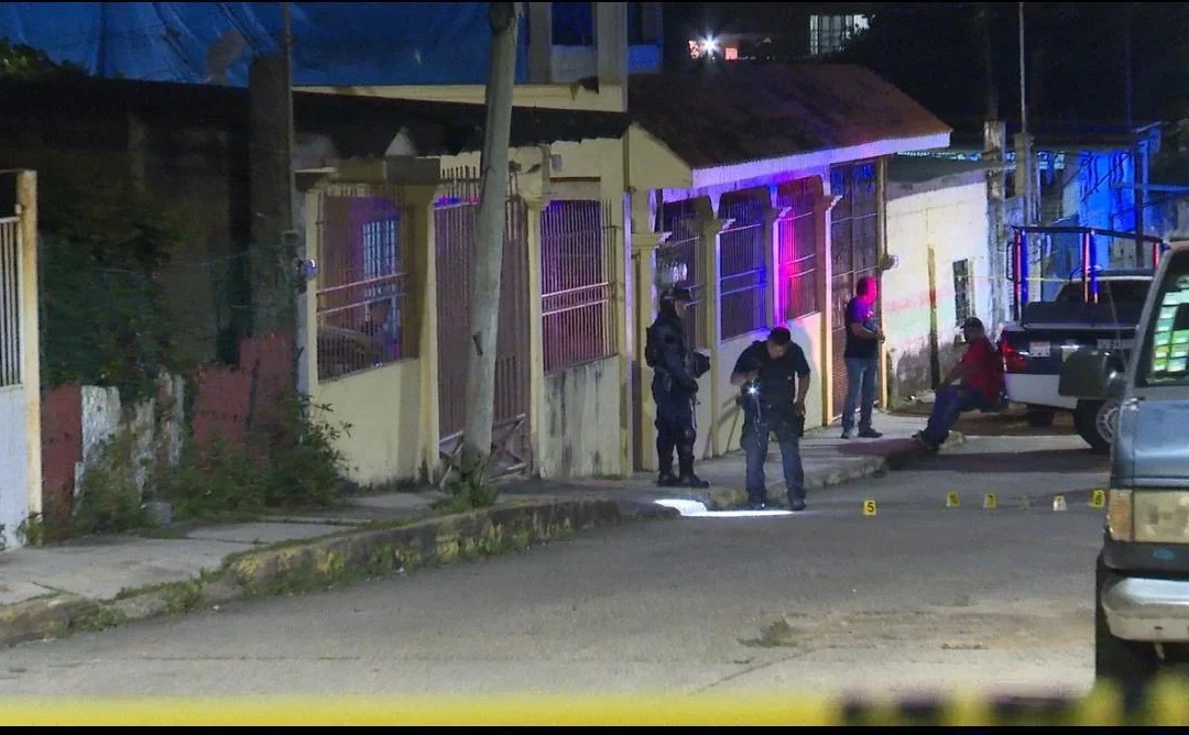 Sicarios dispararon contra una camioneta