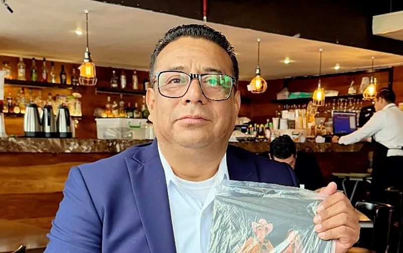 Prepotencia y abuso: exhiben mal trato del oficial del registro civil de Cosoleacaque.