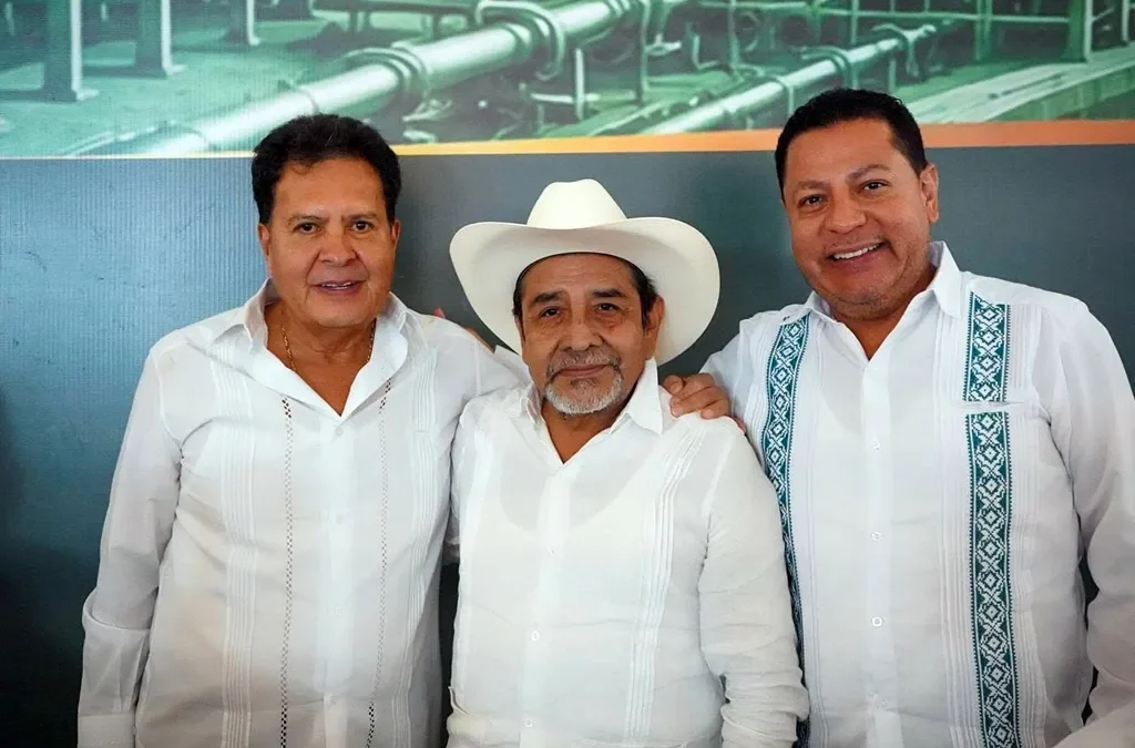 Reyes Espronceda rompe una vieja distancia: petroleros lo reciben como invitado de honor